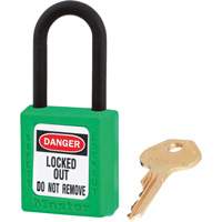 Master Lock 406KAS6GRN Cadenas Zenex - ensemble de 6, Cadenas de s&eacute;curit&eacute;, Cl&eacute;s identiques, Thermoplastique, Largeur de 1-1/2"
