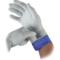 Gants d'examen bicolores LSE-104 Lifestar EC<sup>MD</sup>, Petit, Nitrile, 5,5-mil, Sans poudre, Blanc, Classe 2 SGL283 | TENAQUIP