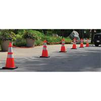 Ensemble de cônes de signalisation et chaînes, 36", Orange, Bande(s) réfléchissante(s) 4" & 6"  SGO169 | TENAQUIP