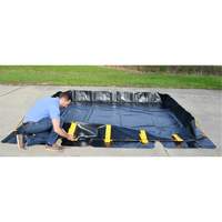 Enpac 48-10201-BK-SU Berme de confinement Stinger, Capacit&eacute; 1496 gal. US, 20' la x 10' lo x 12" h, Support &agrave; encliqueter