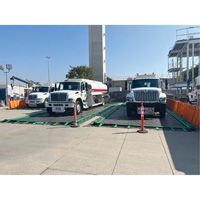 Ultratech 8666 Berme &agrave; montage rapide Ultra-Containment Berm, Capacit&eacute; 7405 gal. US, 15' la x 66' lo x 12" h, Paroi en mousse