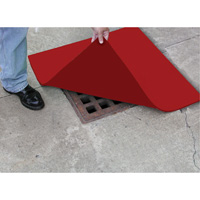 Enpac 4342-SP Couvre-drain antid&eacute;versement, Carr&eacute;e, 42" lo x 42" la