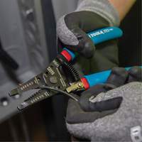 Klein Tools 11057 Pince &agrave; d&eacute;nuder et coupe-fil Klein-Kurve&reg;