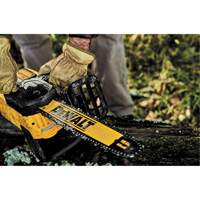 DEWALT DCCS670X1 Trousse de tronçonneuse &agrave; moteur sans balai FlexVolt, 16", &agrave; pile, 60 V
