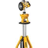 DEWALT DCL079B Lampe sans fil sur tr&eacute;pied 20V Max, DEL, 3000 lumens, Boîtier en Plastique