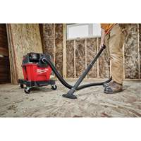 Milwaukee 0910-20 Aspirateur sec/humide sans fil M18 Fuel, 18 V, Capacit&eacute; 6 gal.