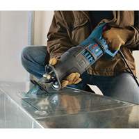 Bosch RS325 Scie alternative avec poign&eacute;e en D, 120 V, 12 A