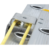 Featherlite 4236D &eacute;chelles &agrave; coulisse industrielles & robustes, Cap 300 lb, 32' h, Calibre 1A