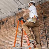 Metaltech E-SLFB12T1AA Step Ladder, 12', Fibreglass, 375 lbs. Capacity, Type 1AA