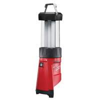 Milwaukee 2362-20 Lanterne et &eacute;clairage &agrave; faisceau concentr&eacute; M12, DEL, 400 lumens, 8 hres de fonctionnement, Bloc-pile Rechargeable, Plastique
