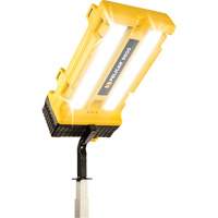 Pelican 096000-0000-245 Syst&egrave;me avec t&ecirc;te d'&eacute;clairage modulaire et support, DEL, 24 W, 3000 lumens, Boîtier en Aluminium