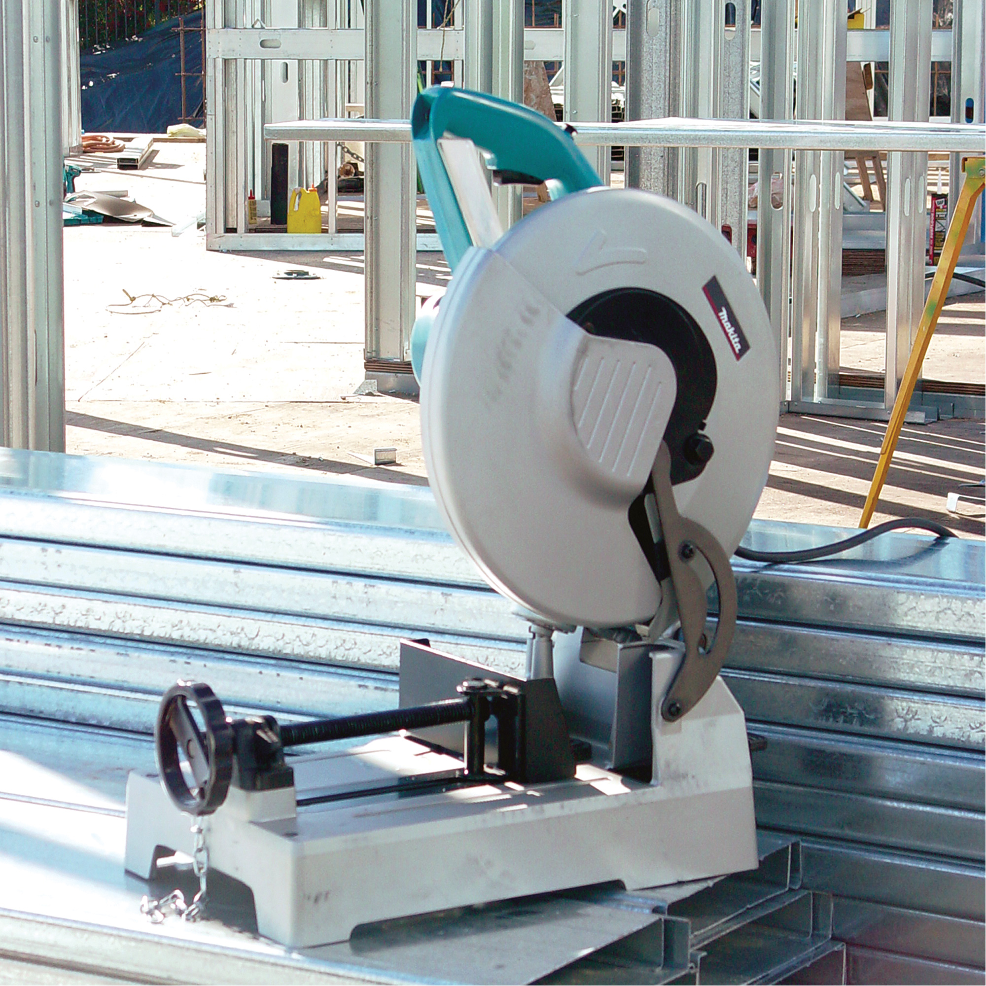 Scie à Métaux Makita LC1230 240V - Tronçonneuse Métal 305 Mm (Occasion, Prise UK)