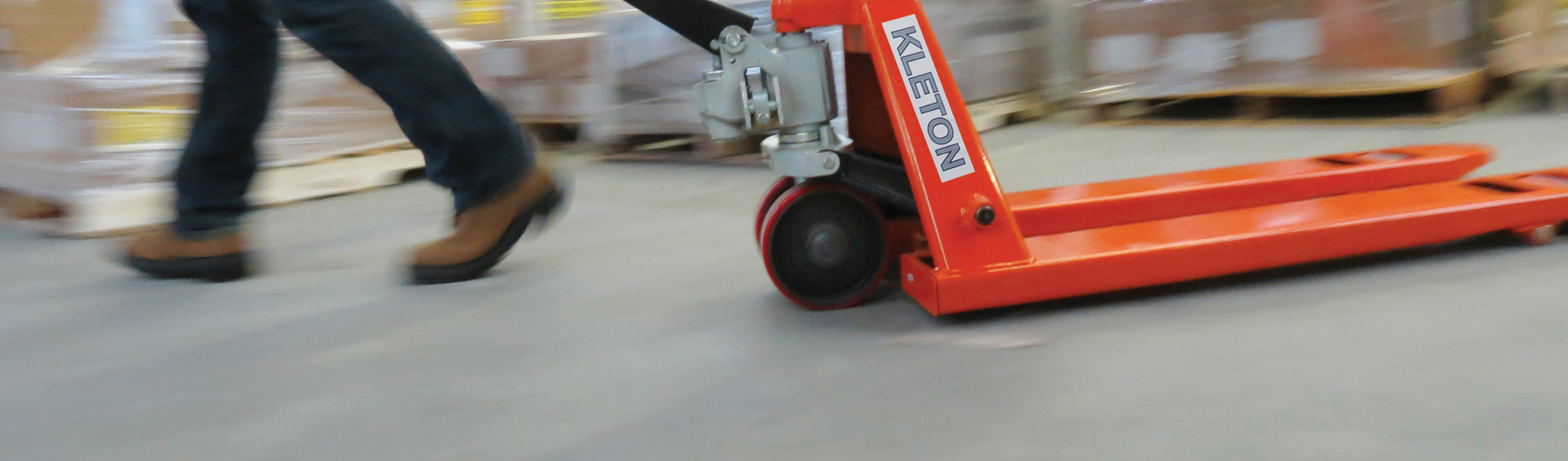 Pallet Truck Buyer's Guide TENAQUIP
